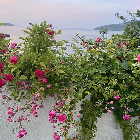 Mundaka Beachfront House ภายนอก รูปภาพ